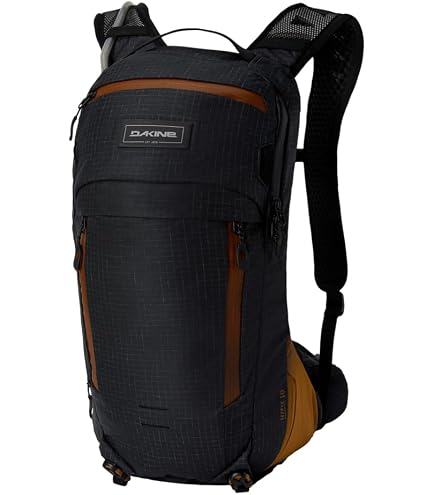 Amazon.com: Dakine Team Poacher R.A.S. 36L Backpack - Karl